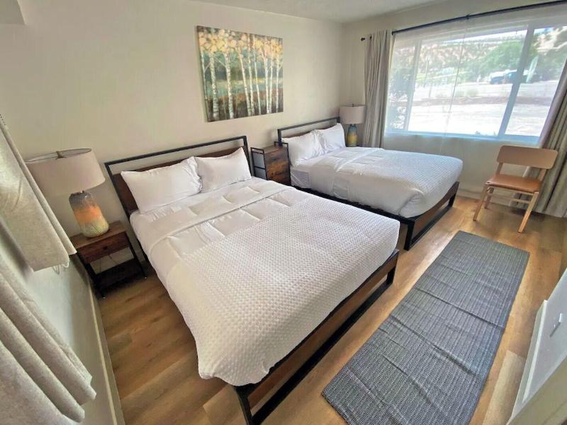 89 Nine Motel image