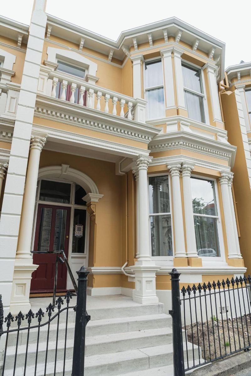 Premium Living On Stuart Street