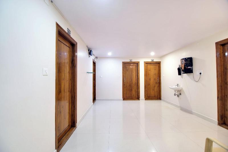 Beestay By Monday Hotels Visakhapatnam image