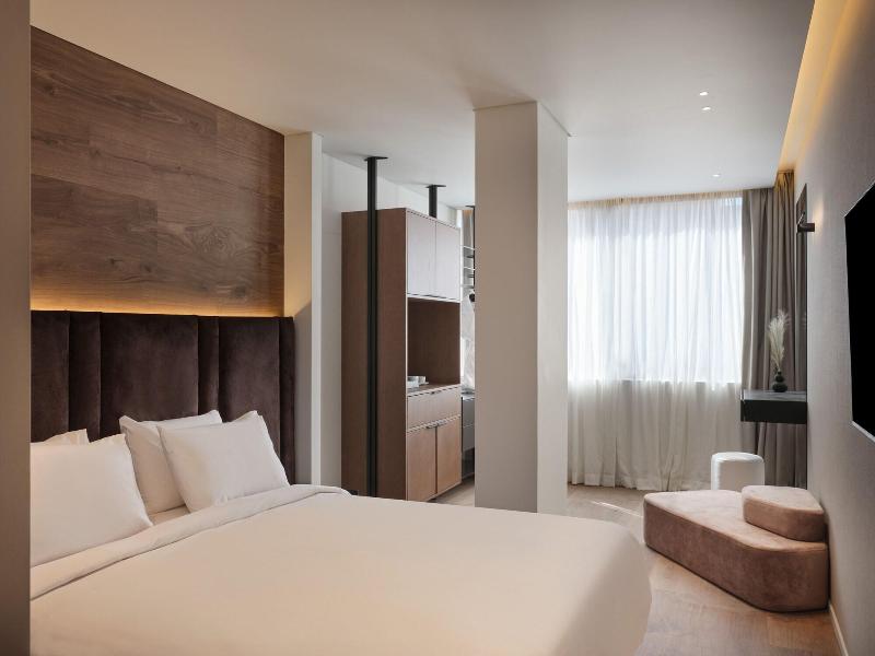 Blanco Athens Aparthotel image