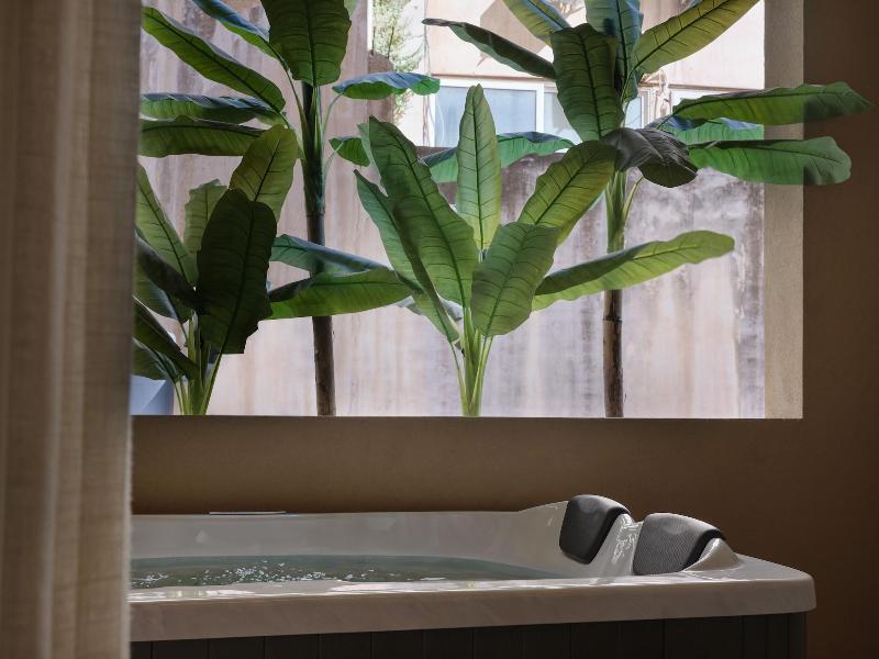 Blanco Athens Aparthotel image