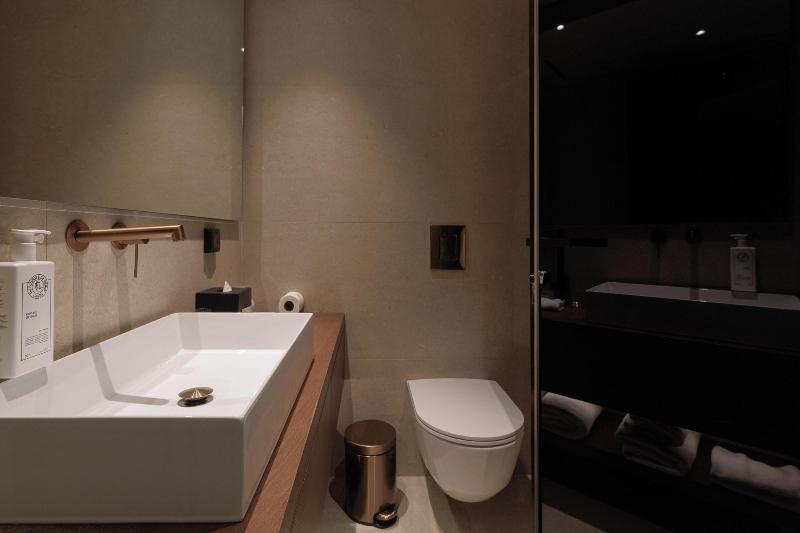 Blanco Athens Aparthotel image