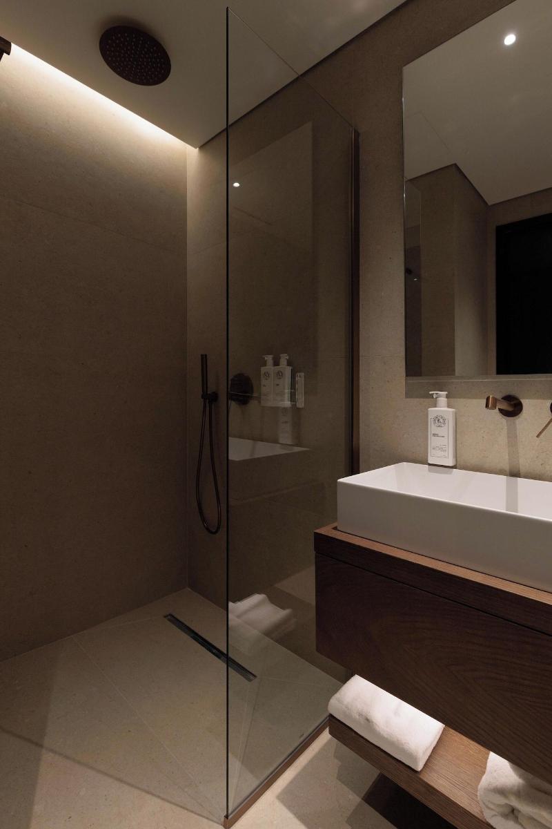 Blanco Athens Aparthotel image