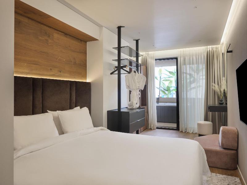 Blanco Athens Aparthotel image