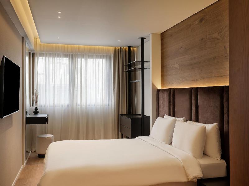 Blanco Athens Aparthotel image