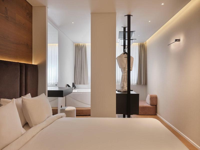 Blanco Athens Aparthotel image
