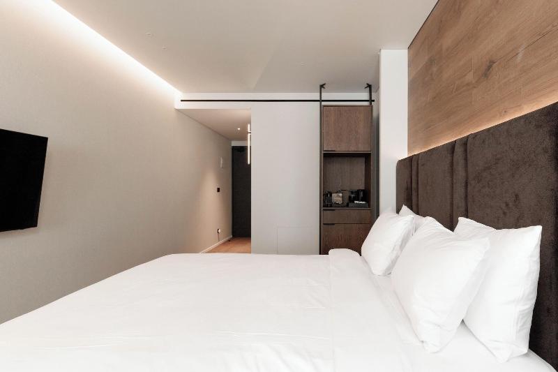 Blanco Athens Aparthotel image