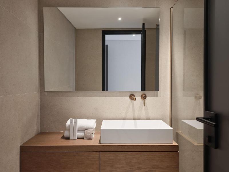 Blanco Athens Aparthotel image