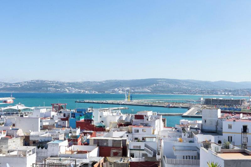 Absinthe Tangier image