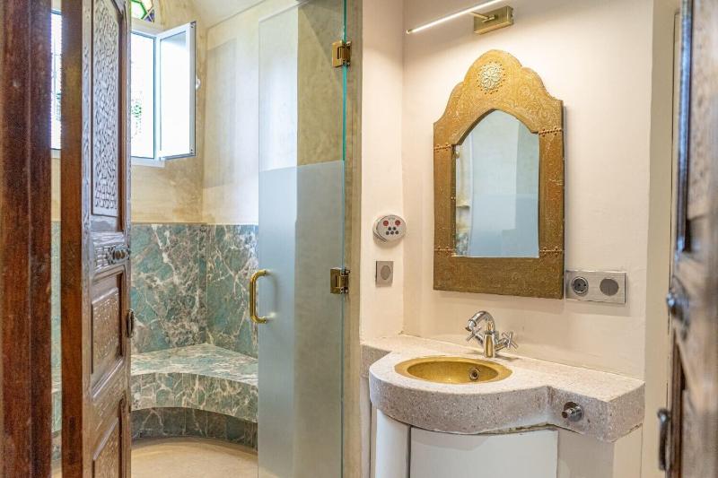 Absinthe Tangier image