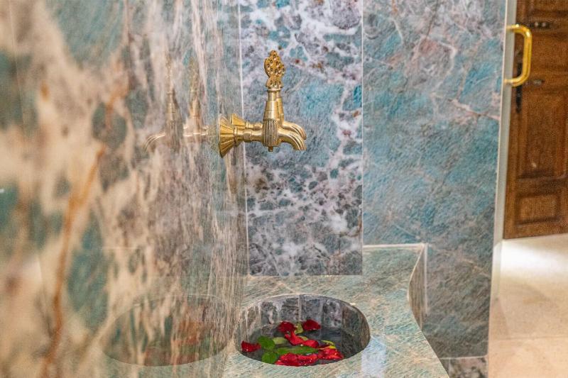 Absinthe Tangier image