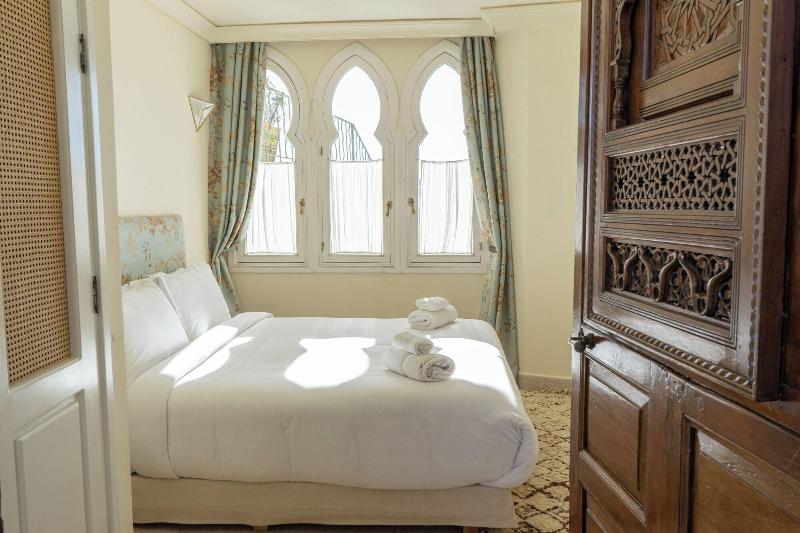 Absinthe Tangier image