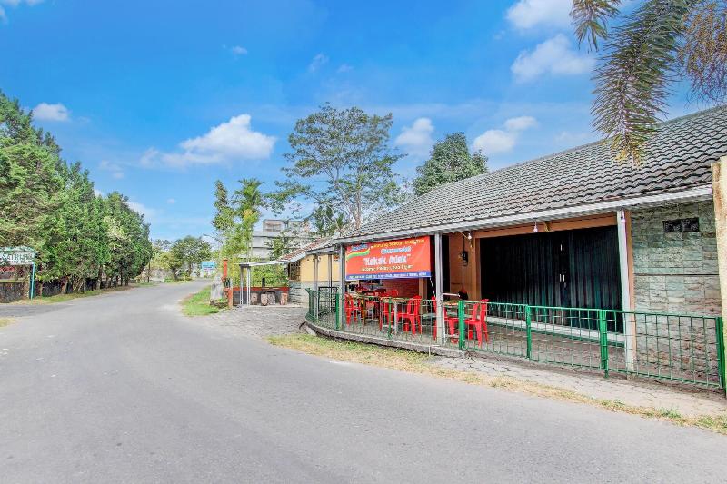 Spot On 94211 Pondok Wisata Kaliandra image