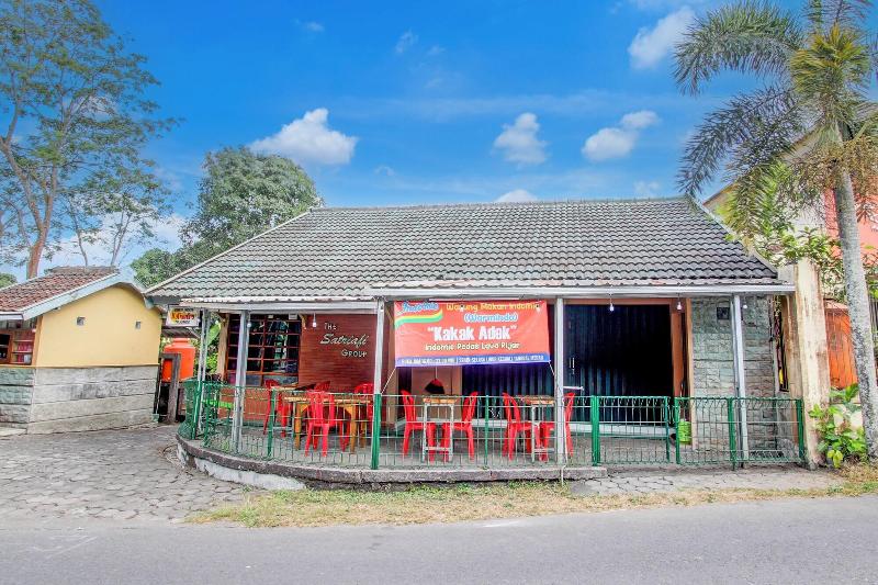 Spot On 94211 Pondok Wisata Kaliandra image