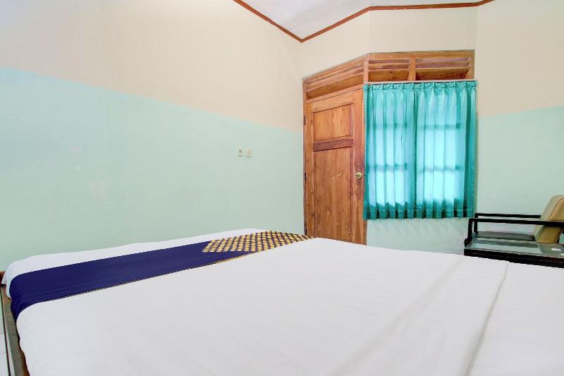 Spot On 94211 Pondok Wisata Kaliandra image