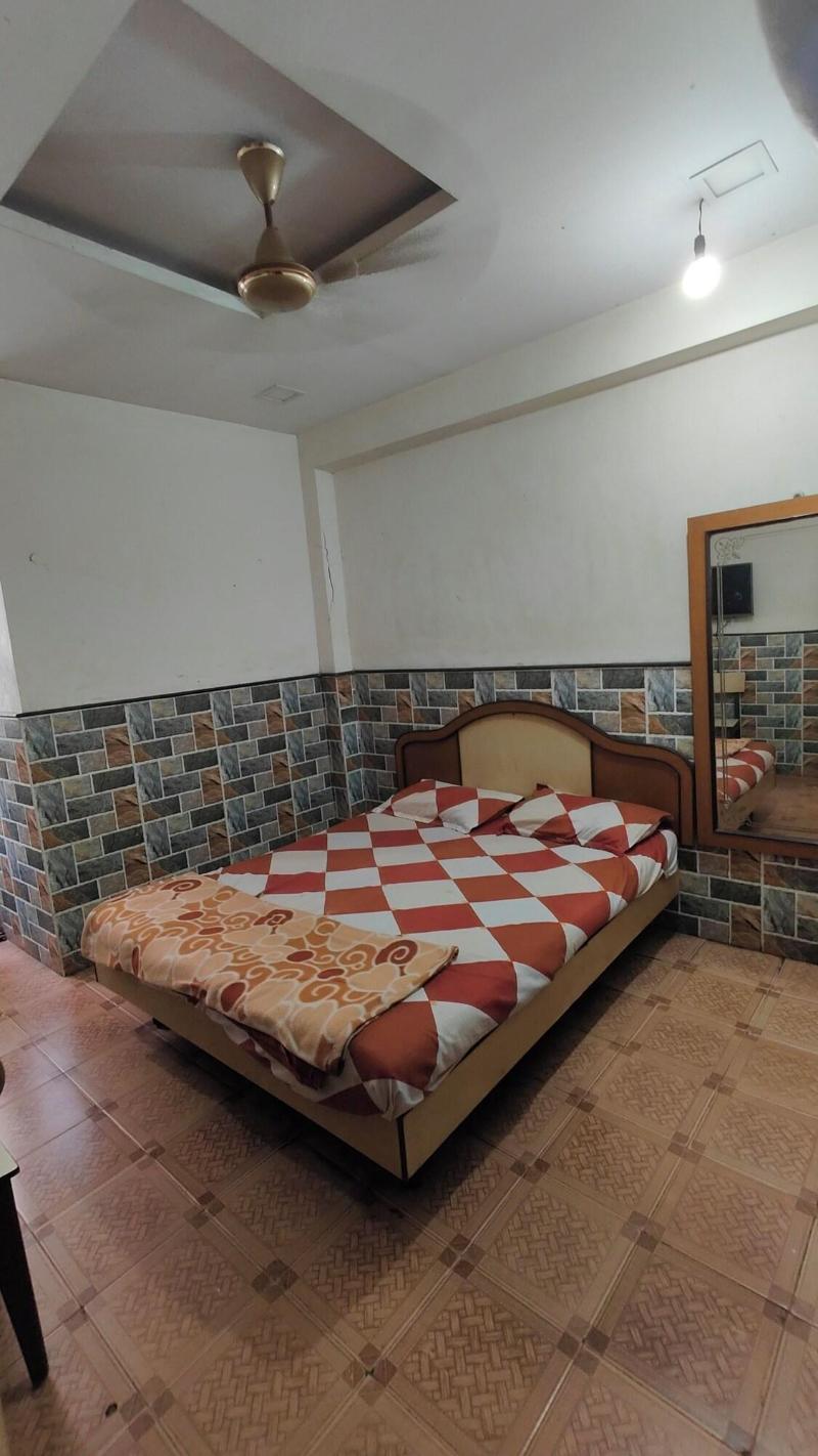 Trio Hotel image
