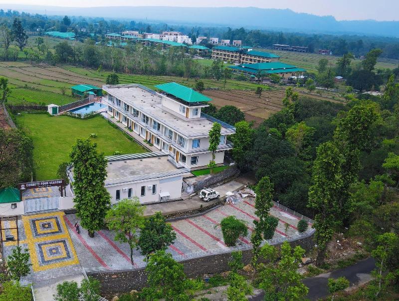 Corbett Four Seasons image