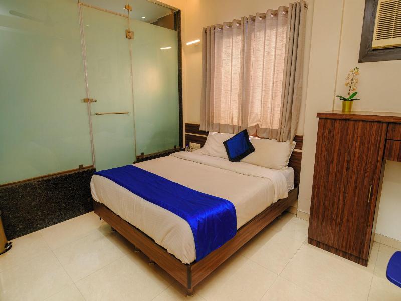 Hotel Vinayak Residency image