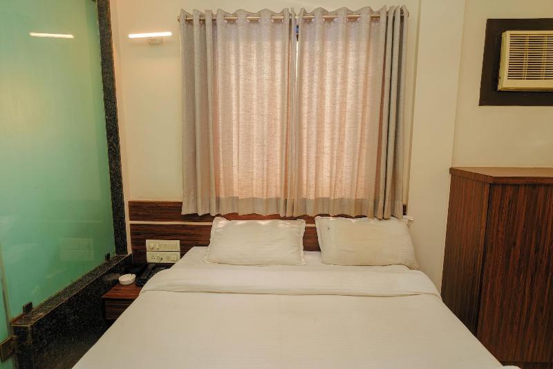Hotel Vinayak Residency image