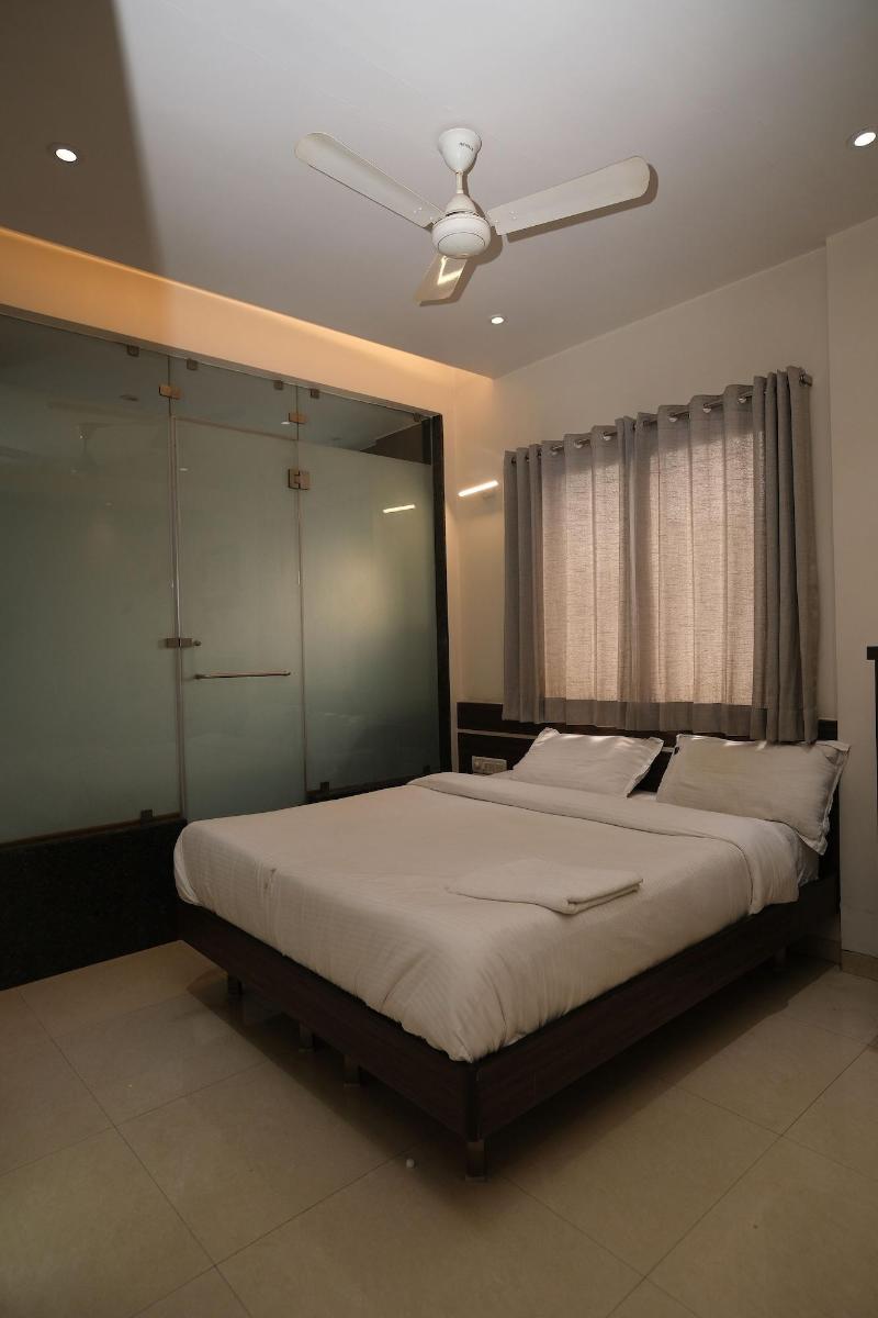 Hotel Vinayak Residency image
