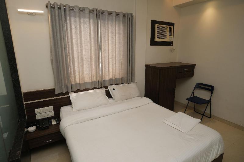 Hotel Vinayak Residency image