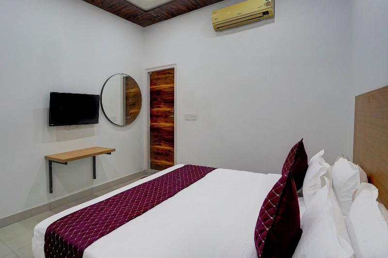 Hotel Downtown image