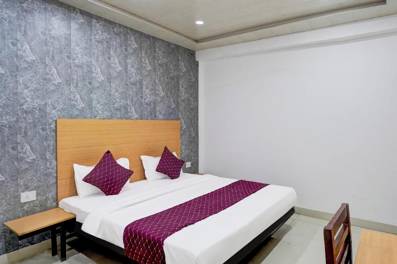 Hotel Downtown image