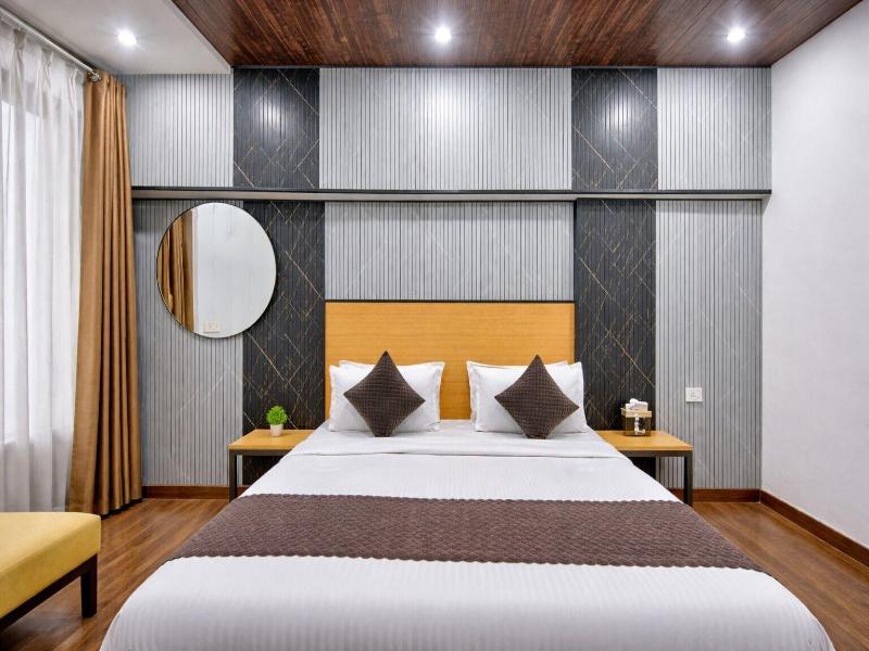 Hotel Downtown image