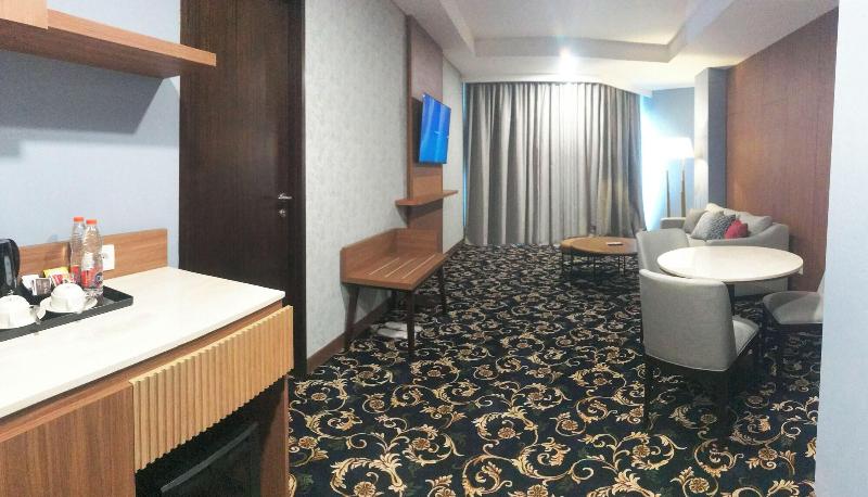 Labersa Hotel Samosir image