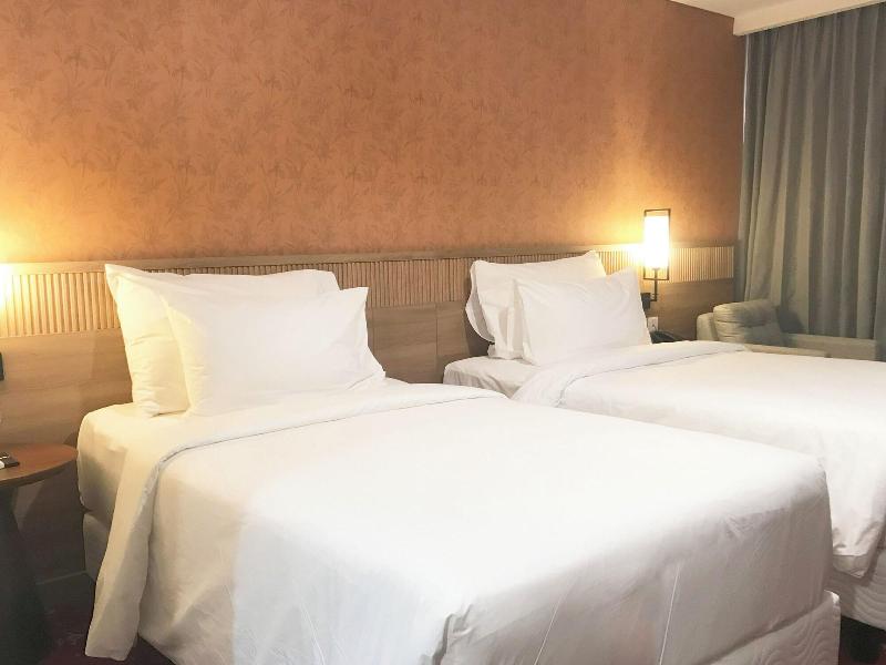 Labersa Hotel Samosir image