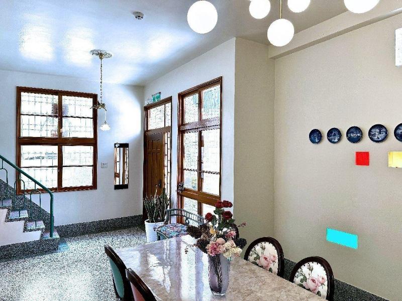 Ronchamp Villa image