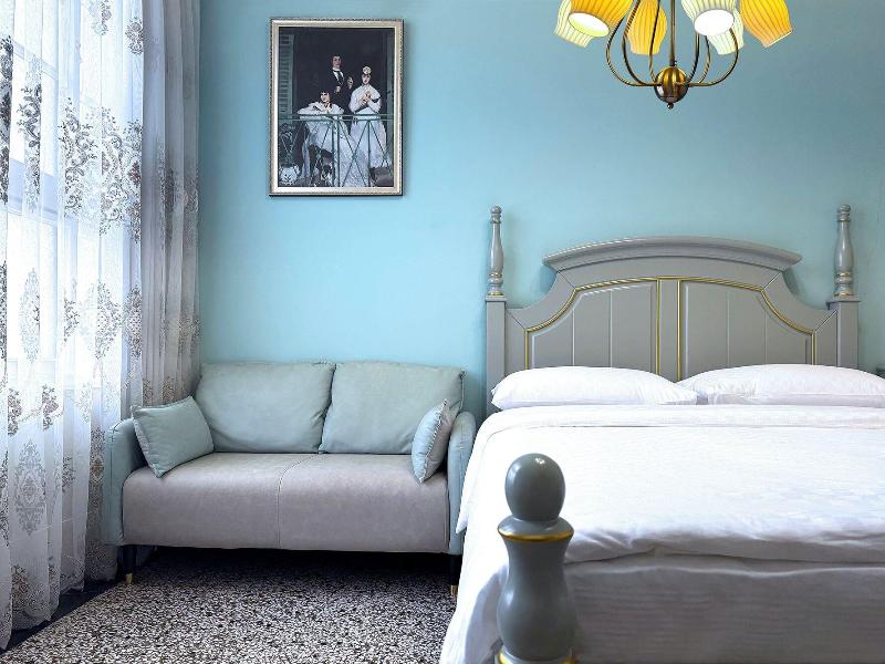 Ronchamp Villa image