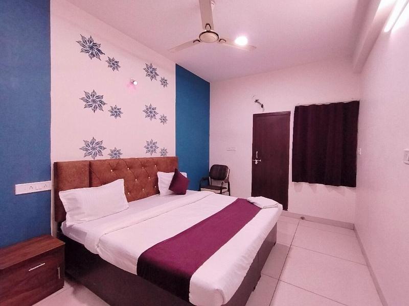 FABHOTEL GLOBAL AD — exterior view