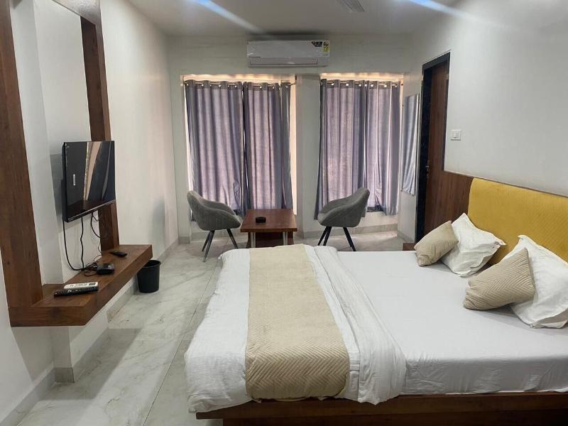 Hotel Suraj image