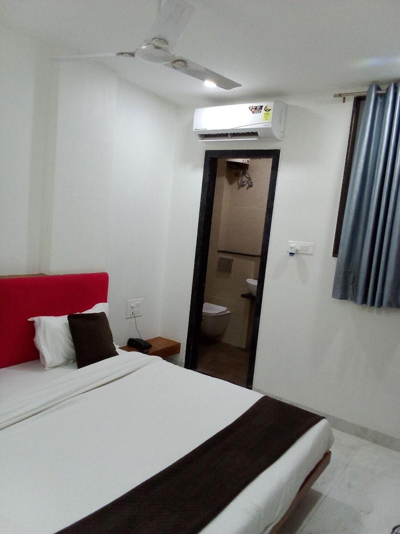 Hotel Suraj image