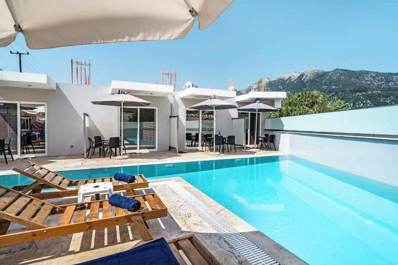 Blue Star Aparthotel image