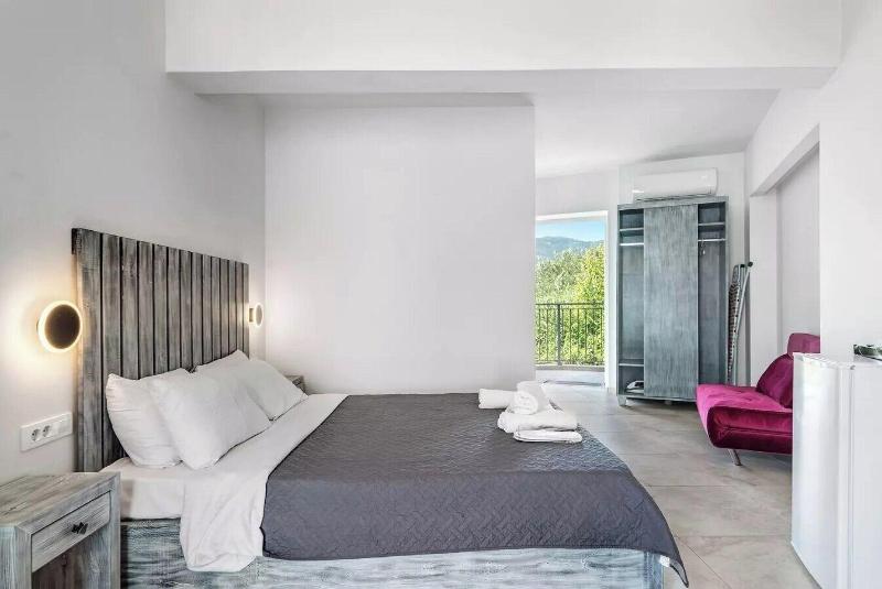 Blue Star Aparthotel image