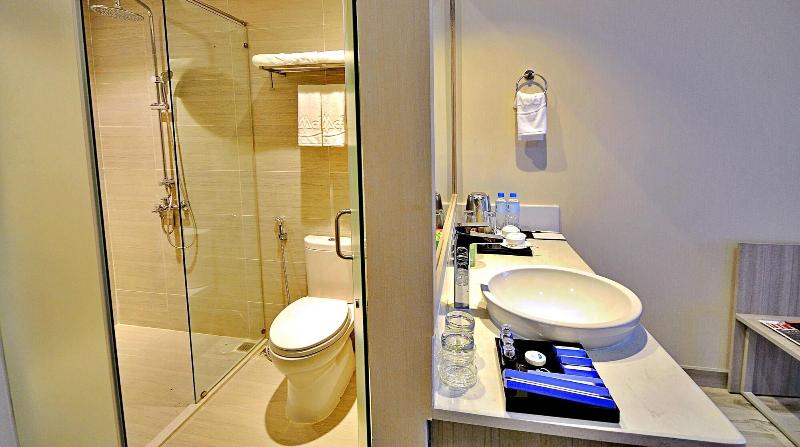 Hanz Business Suite Oceanus Condotel image