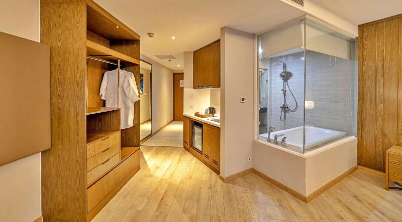 Hanz Business Suite Oceanus Condotel image