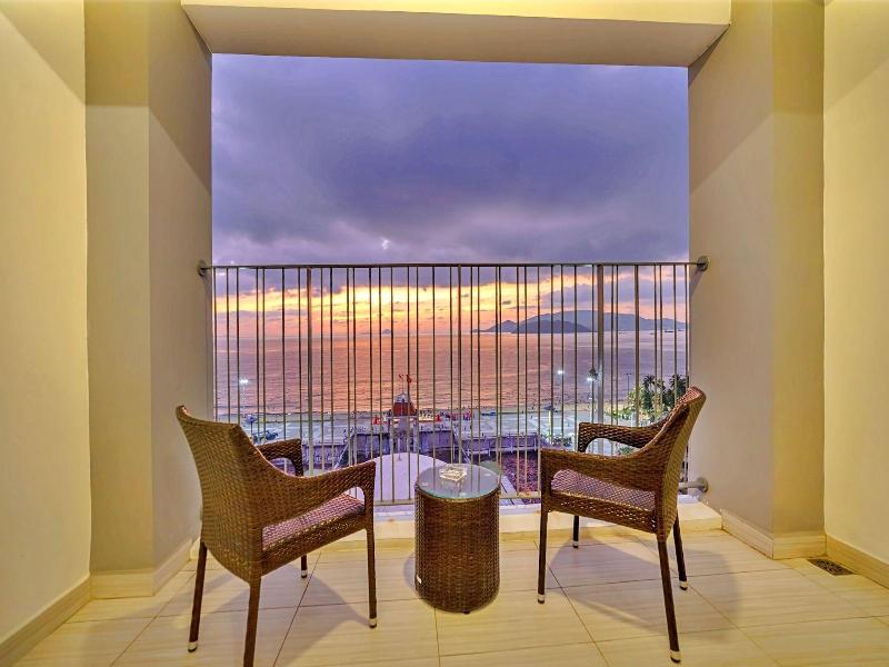 Hanz Business Suite Oceanus Condotel image