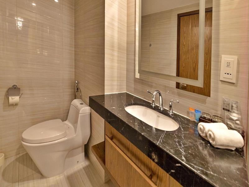 Hanz Business Suite Oceanus Condotel image