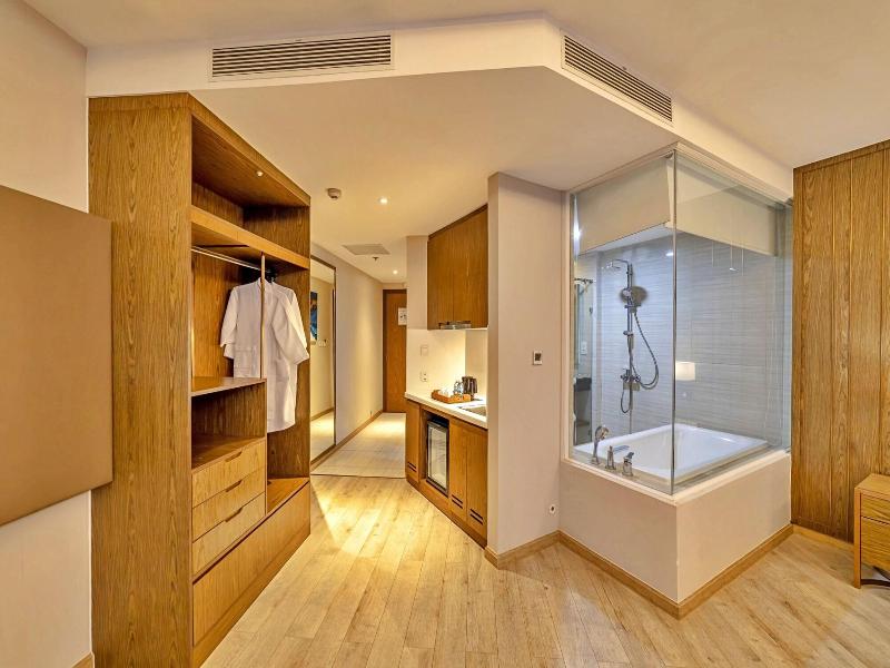 Hanz Business Suite Oceanus Condotel image