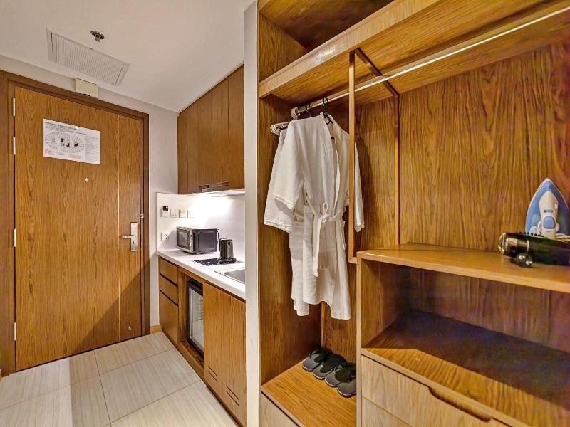Hanz Business Suite Oceanus Condotel image