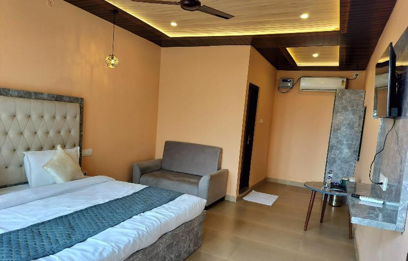 Ganeshwaram Hotel Restaurant Bhowali image