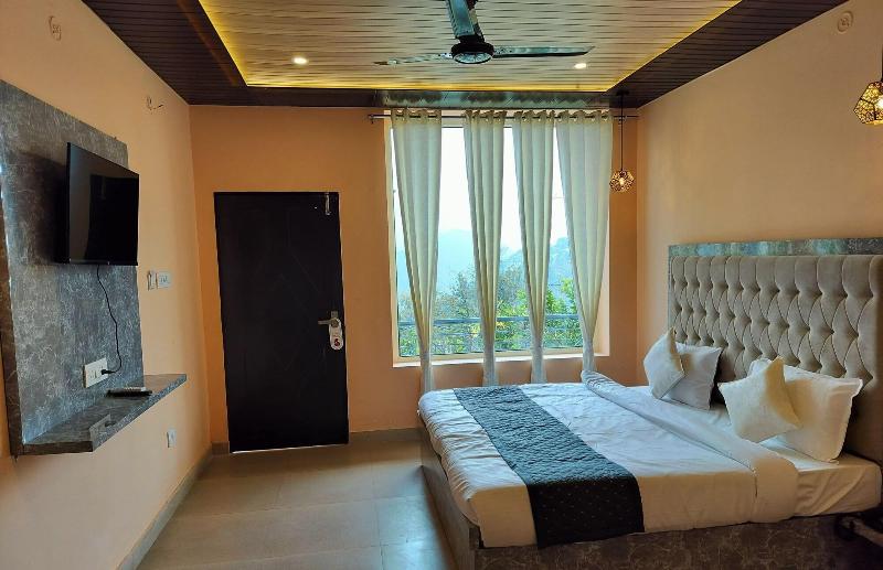 Ganeshwaram Hotel Restaurant Bhowali image