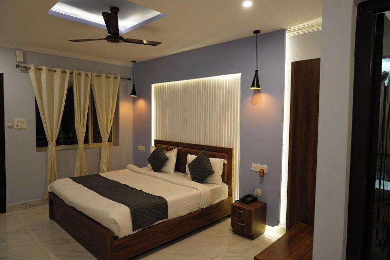 Ganeshwaram Hotel Restaurant Bhowali image