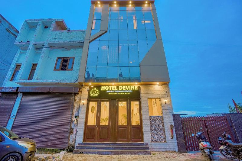 Hotel Devine image