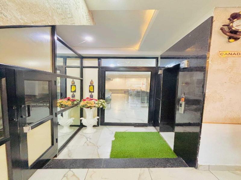 Hotel Devine image