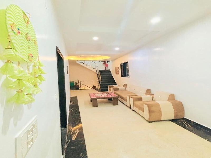 Hotel Devine image