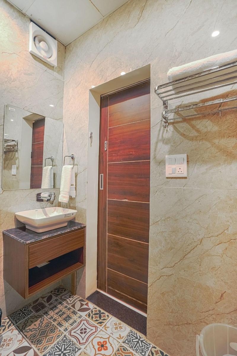 Hotel Devine image